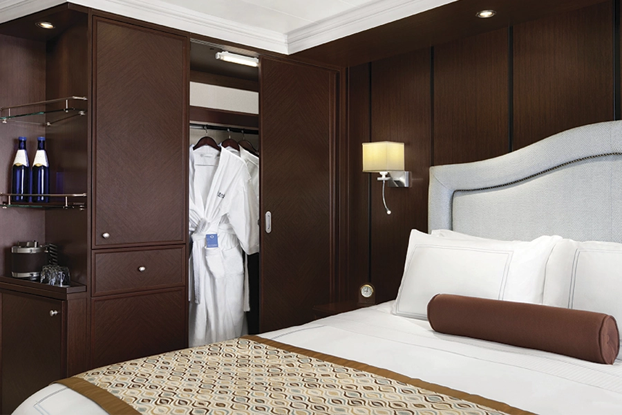 Desire-Cruises-DHSC28-cabins-Concierge-Level-Veranda-Deck-12-04-900x600px