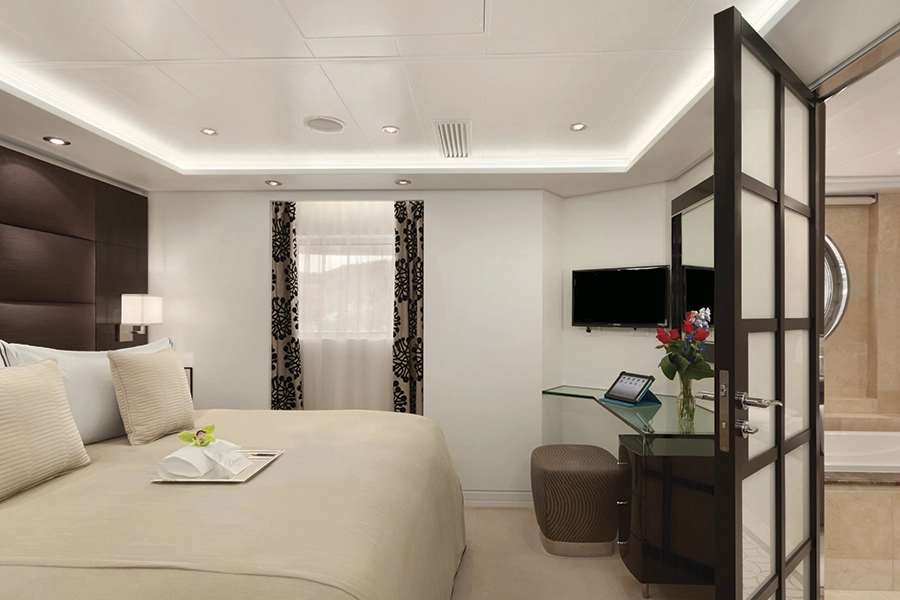 Desire-Cruises-DHSC28-cabins-Oceania-Suite-08-900x600px