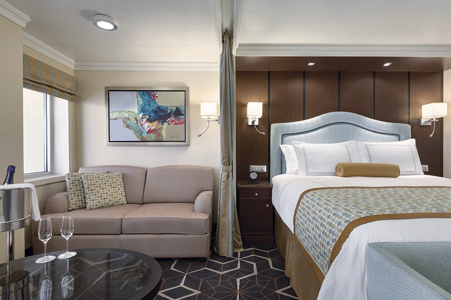 Desire-Cruises-DHSC28-cabins-Penthouse-Suite-02-900x600px