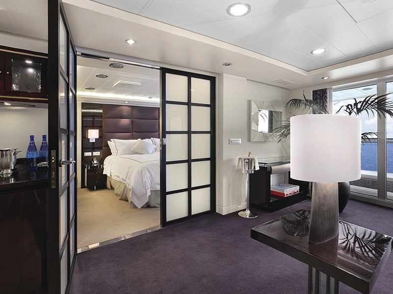 Desire-Cruises-Oceania-Fleet-Riviera-07-800x600px