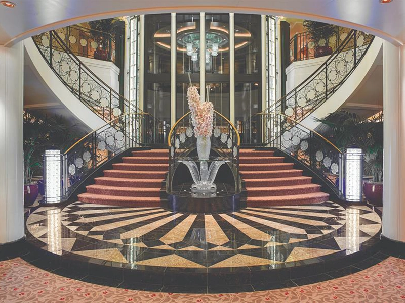 Desire-Cruises-Oceania-Fleet-Riviera-15-800x600px