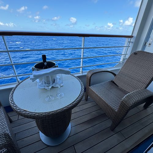 DWIC2026_Cruises_PaginadeCierre_Galeria_16_Cabina_800x600px